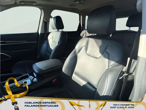 Used 2022 Kia Telluride S image 26