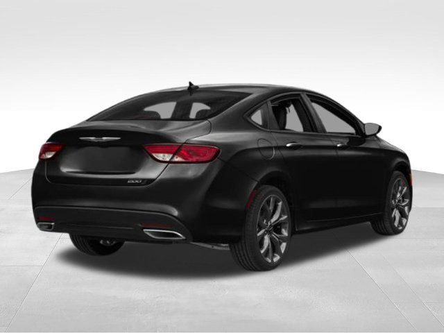 Used 2015 Chrysler 200 S w/ Navigation & Sound Group I FWD image 2