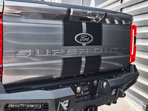 Used 2026 Ford F250 Lariat w/ Black Appearance Package AWD/4WD image 19