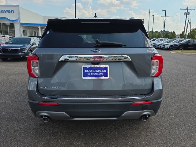 Used 2022 Ford Explorer Limited w/ Equipment Group 301A RWD image 4