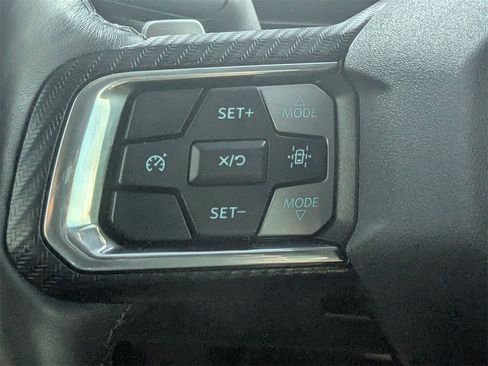 Used 2025 Ford Mustang GT Premium image 18