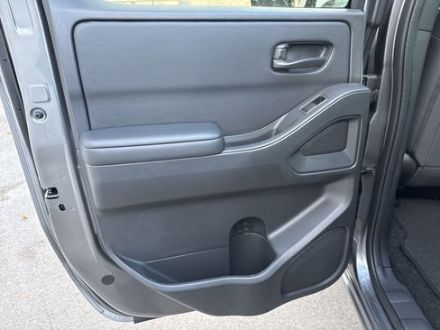 New 2026 Nissan Frontier SV w/ Tow Package image 8