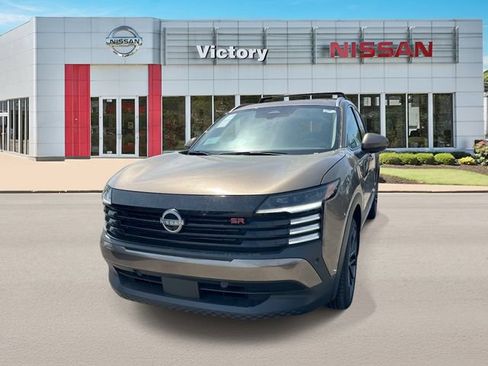 New 2025 Nissan Kicks SR w/ SR Premium Package FWD image 7