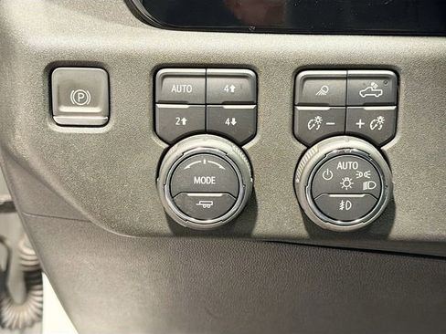 Used 2024 Chevrolet Silverado 2500 LTZ w/ LTZ Plus Package AWD/4WD image 10