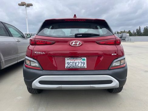 Used 2023 Hyundai Kona SE AWD/4WD image 3