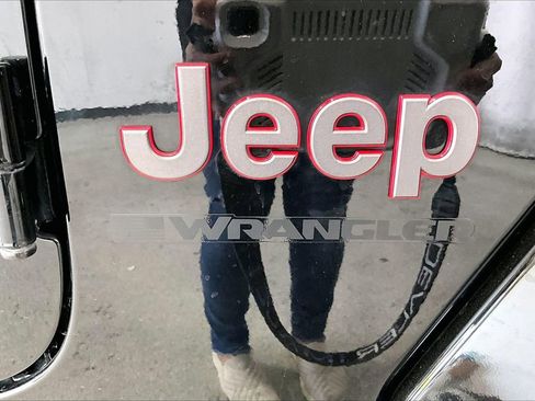 Used 2024 Jeep Wrangler Unlimited Rubicon image 9