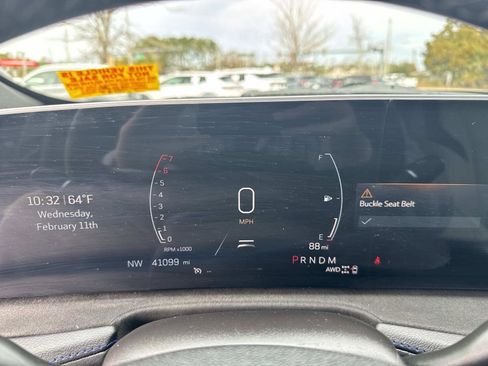 Used 2024 Cadillac XT4 Sport image 29