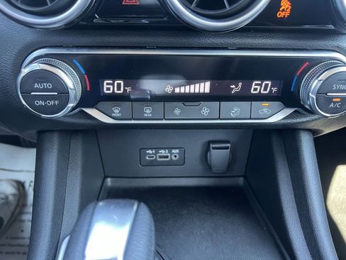 Used 2021 Nissan Sentra SV image 16
