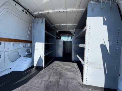 Used 2009 Ford E-350 and Econoline 350 Super Duty image 14