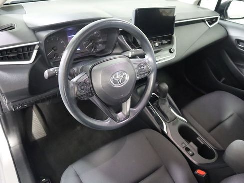 Used 2024 Toyota Corolla LE image 27