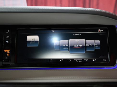 Used 2015 Mercedes-Benz S 550 Sedan image 18