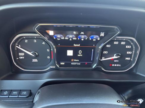 Used 2021 GMC Sierra 1500 AT4 w/ AT4 Premium Package image 32