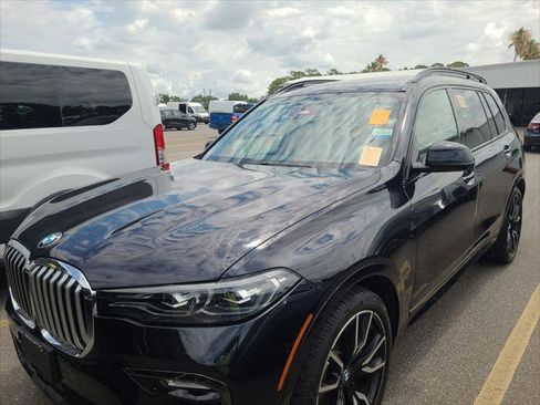 Used 2019 BMW X7 xDrive40i w/ Premium Package AWD/4WD image 3