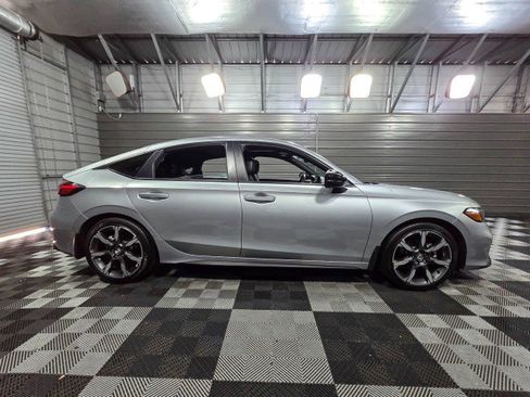 Used 2025 Honda Civic Sport Touring image 9