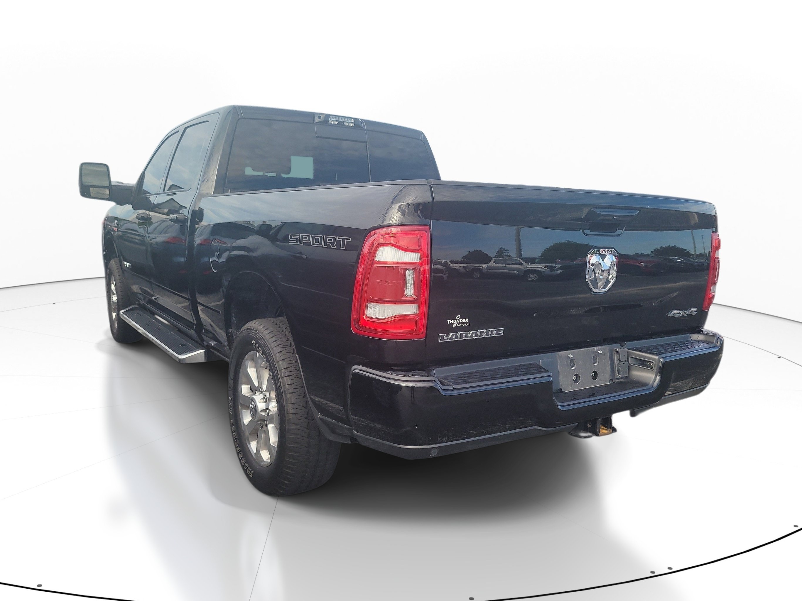 Used 2024 RAM 2500 Laramie w/ Sport Appearance Package AWD/4WD image 3
