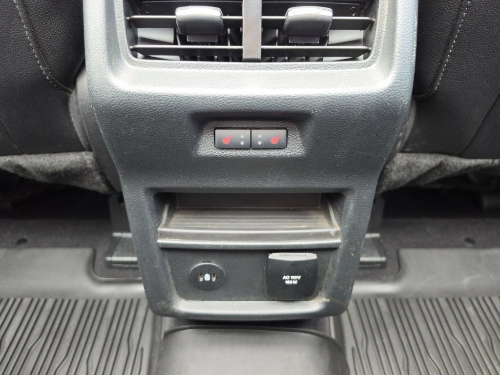 Used 2024 Ford Edge Titanium w/ Equipment Group 301A AWD/4WD image 25