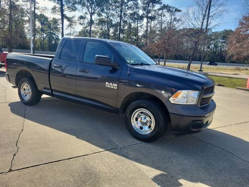 Used 2018 RAM 1500 Tradesman image 11