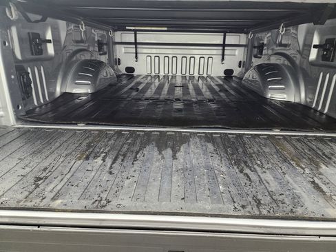 Used 2022 Ford F250 Platinum w/ Tremor Off-Road Package image 31