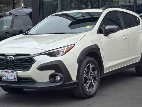 Used 2024 Subaru Crosstrek 2.0i Premium image 4