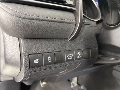 Used 2021 Toyota Camry LE FWD image 10
