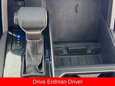 Used 2025 Toyota Tundra Limited AWD/4WD image 19