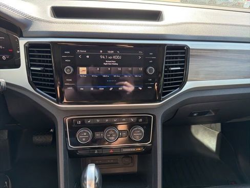 Used 2023 Volkswagen Atlas SEL AWD/4WD image 15
