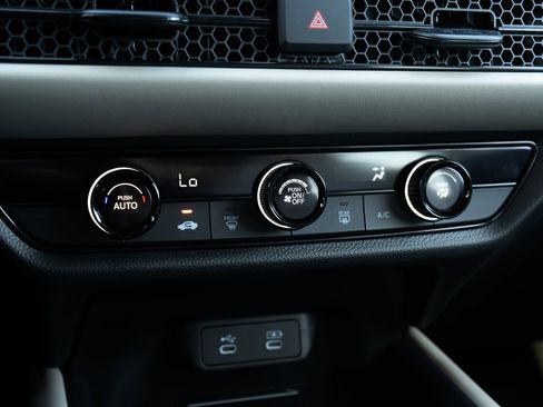 Certified 2026 Honda HR-V LX image 34