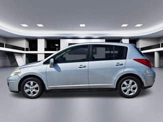 Used 2009 Nissan Versa Hatchback w/ Convenience Pkg FWD video 2
