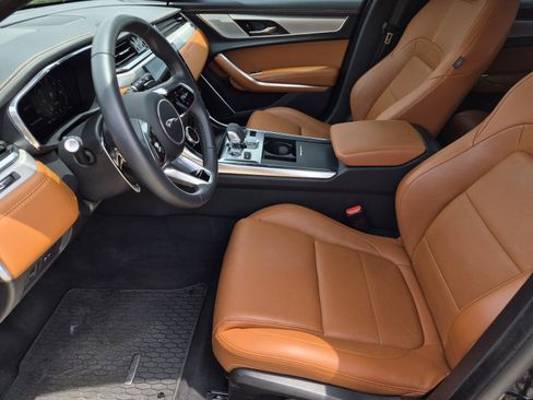 Used 2024 Jaguar XF R-Dynamic SE image 12