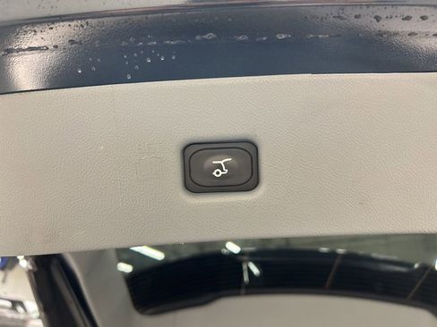 Used 2022 Lincoln Nautilus Reserve image 32