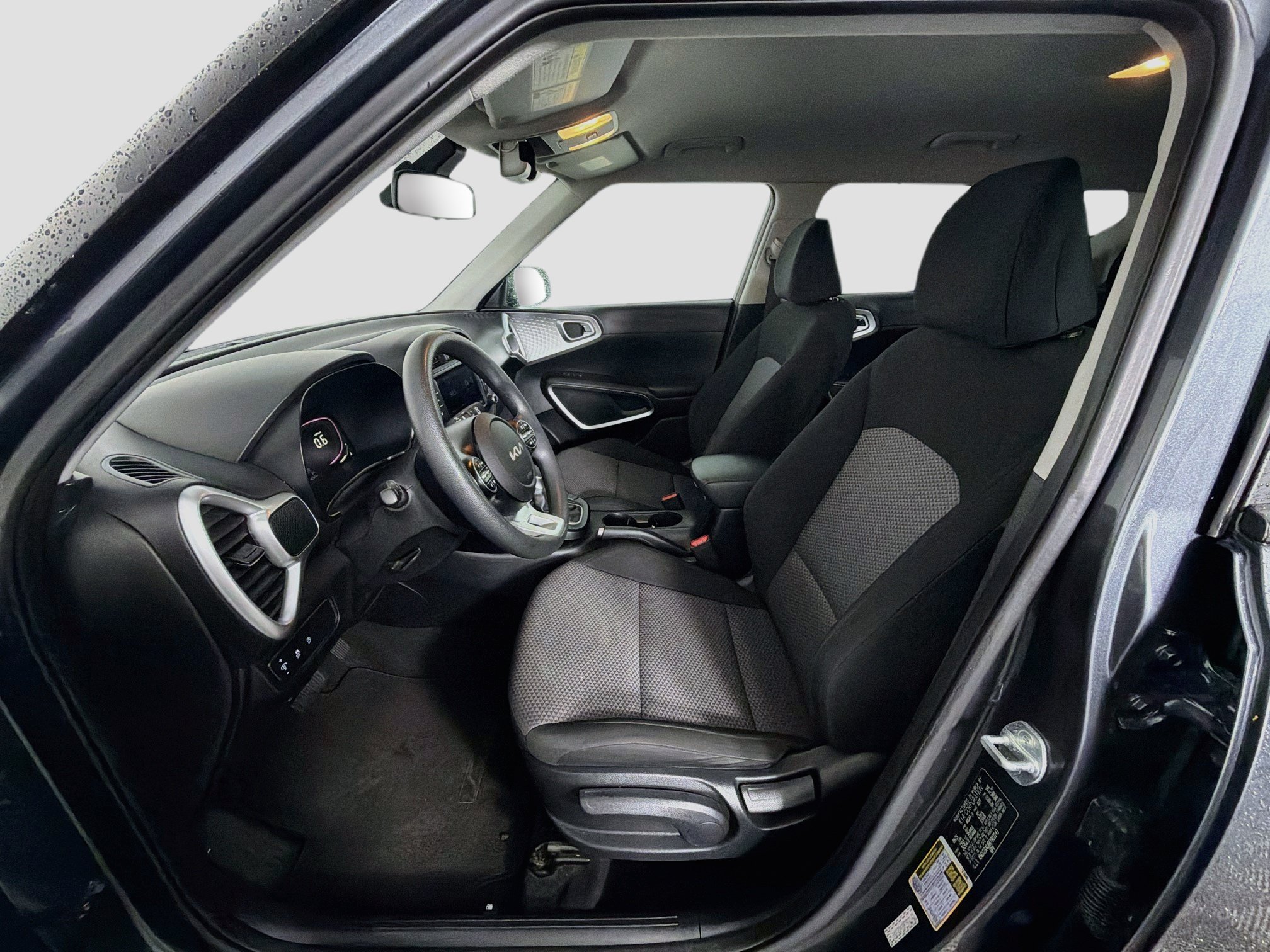 Used 2024 Kia Soul LX w/ Option Group 015 FWD image 13