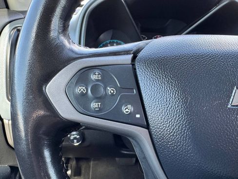 Used 2020 Chevrolet Colorado Z71 AWD/4WD image 16