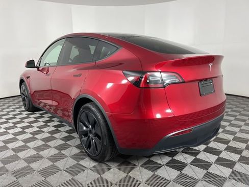 Used 2024 Tesla Model Y Long Range image 7