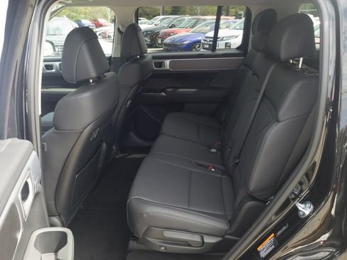 New 2027 Hyundai Santa Fe SEL FWD image 14