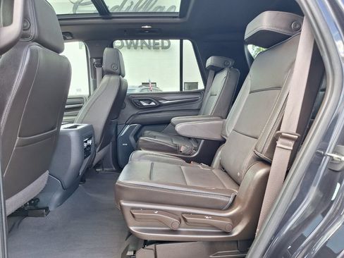Used 2023 GMC Yukon Denali AWD/4WD image 13