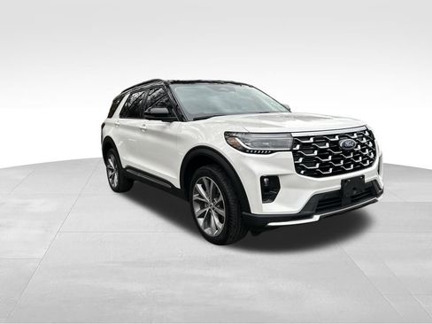Used 2025 Ford Explorer Platinum w/ Ultimate Package image 8