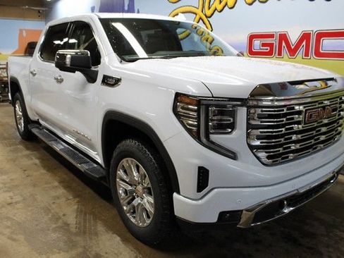 New 2026 GMC Sierra 1500 Denali w/ Technology Package AWD/4WD image 4