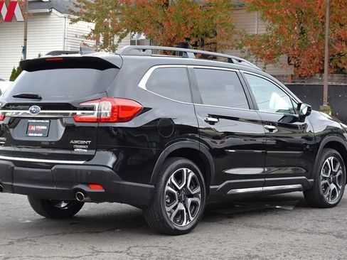 Used 2024 Subaru Ascent Touring AWD/4WD image 5