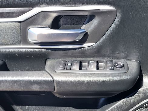 Used 2021 RAM 1500 Lone Star AWD/4WD image 17