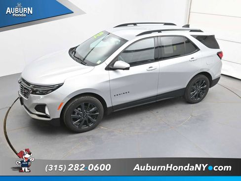 Used 2022 Chevrolet Equinox RS w/ Infotainment Package AWD/4WD image 26
