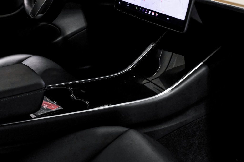 Used 2018 Tesla Model 3 Long Range RWD image 27