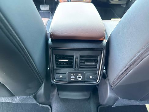 Certified 2026 Subaru Forester Touring AWD/4WD image 17