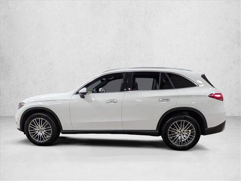 Used 2026 Mercedes-Benz GLC 300 image 9