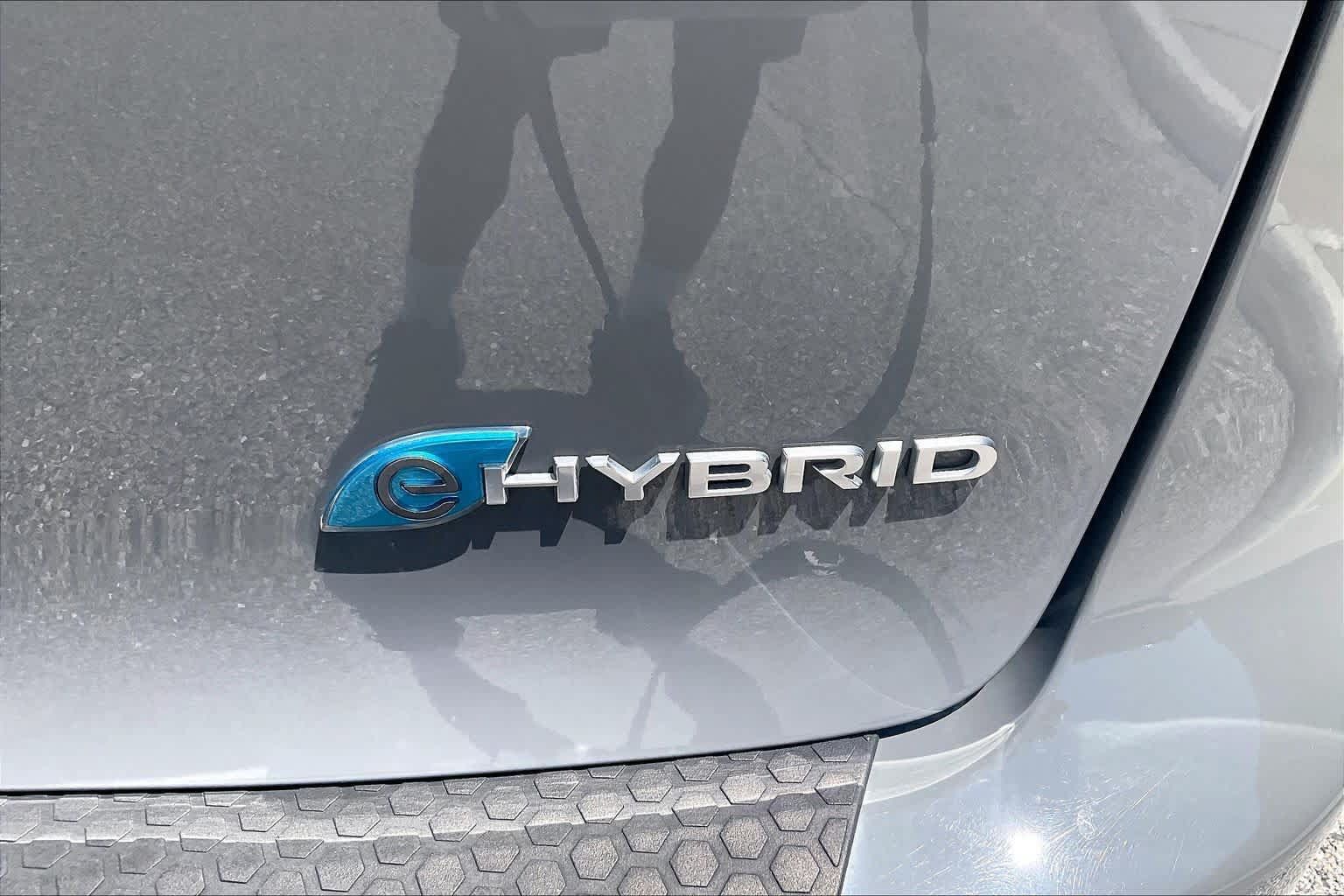 Used 2023 Chrysler Pacifica Pinnacle FWD image 9