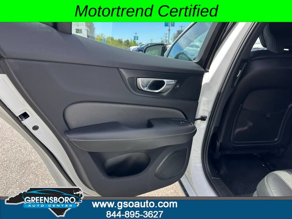 Used 2024 Volvo S60 B5 Plus FWD image 24