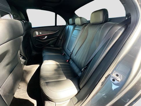 Used 2020 Mercedes-Benz E 450 4MATIC Sedan image 26