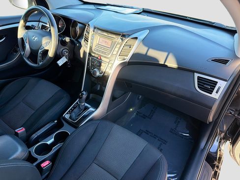 Used 2013 Hyundai Elantra GT image 12