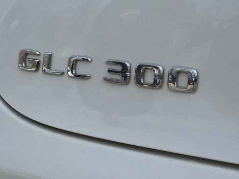 Used 2022 Mercedes-Benz GLC 300 GLC 300 Coupe 4MATIC image 36