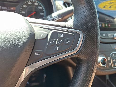 Used 2022 Chevrolet Malibu LT FWD image 21