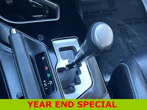 Used 2018 Toyota RAV4 Limited image 22